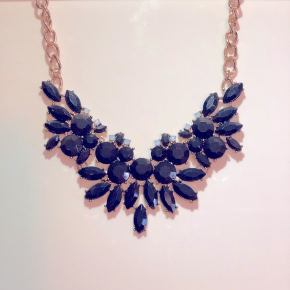 Claire’s Jewelry Statement Necklace - Picture 1 of 1